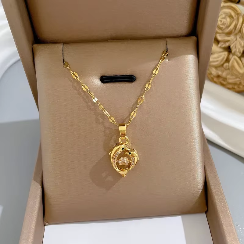 "I LOVE YOU" Exquisite Fashion Love Dolphin Zircon Necklace for Women Smart Heart Dolphin Animal Jewelry Party Birthday Gift